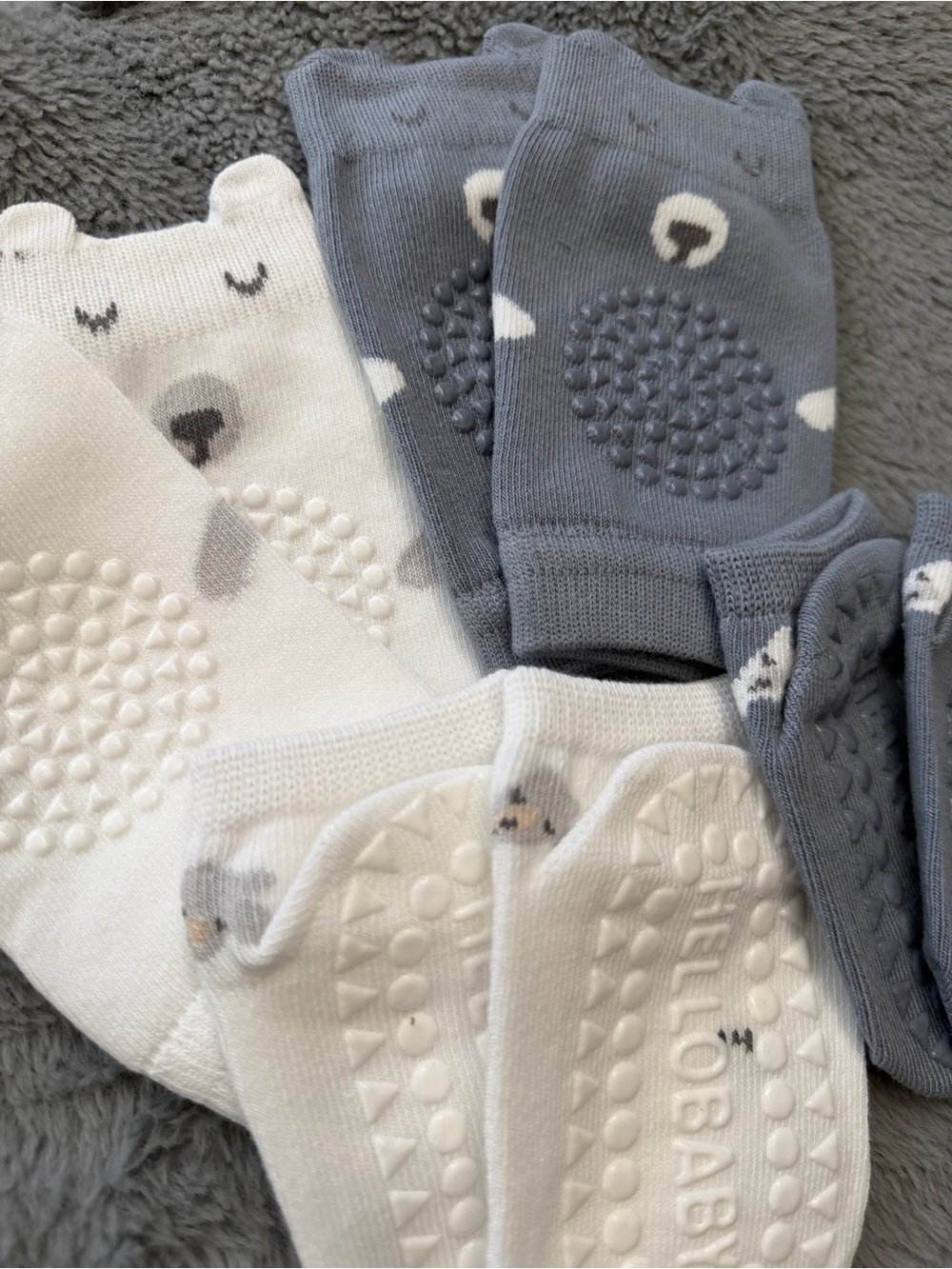 BABY Bear Crawling Knee Pads & Non-Slip Socks Set